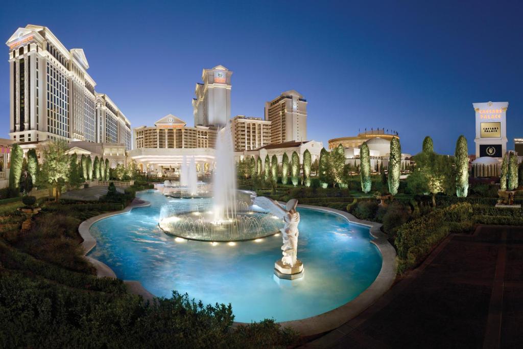 Read more about the article Best Honeymoon Hotels In Las Vegas You Should Check In 2024